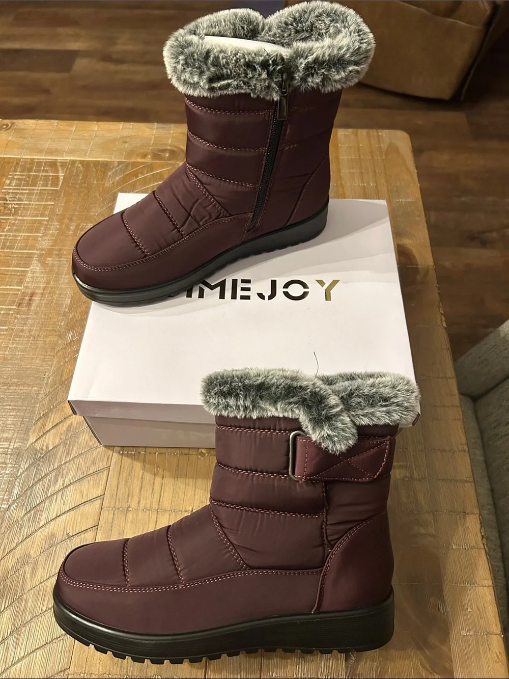 Women's Faux-Fur Trim Winter Ankle Boots in Burgundy